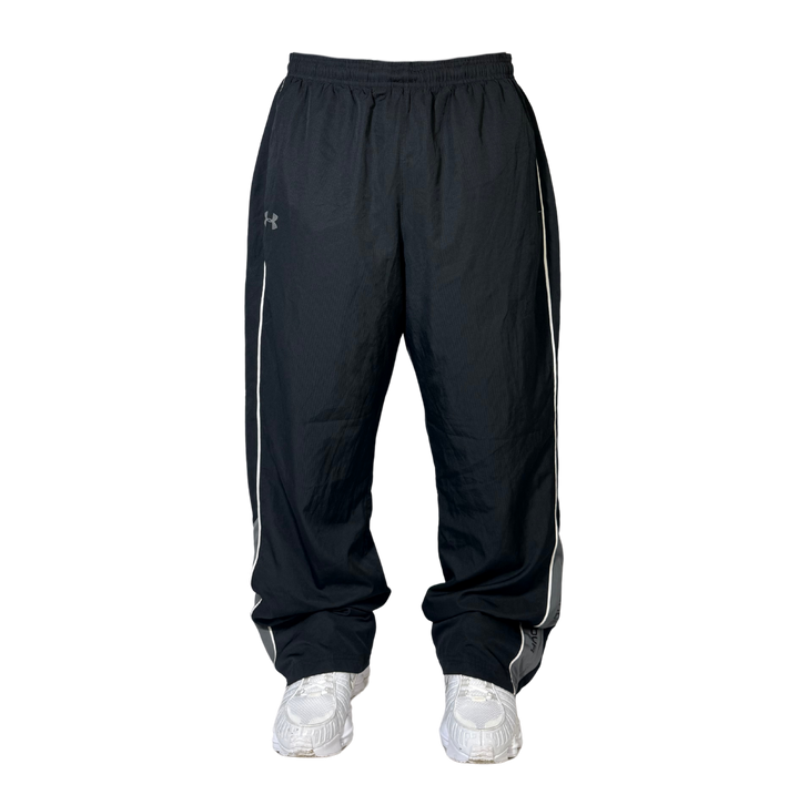 Under Armour Vintage Trackpants Straight Fit Größe M/L