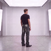 Vintage Bootcut Washed Jeans W28/L32 – am Model, hinten, mit Boots